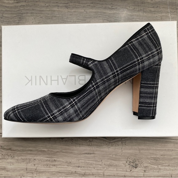 Authentic Manolo Blahnik Campy 90 Grey Plaid Mary Jane sz 37.5 never worn - Picture 5 of 8